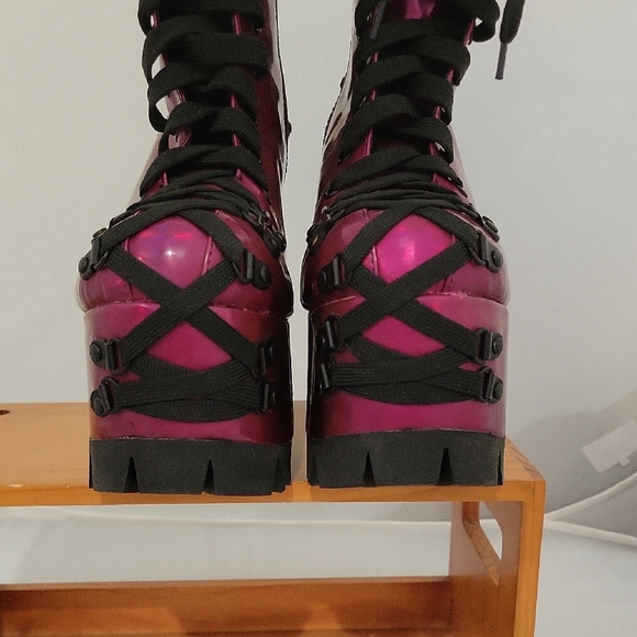 Shimmering Lace-Up Platform Boots - Picture 3 of 8